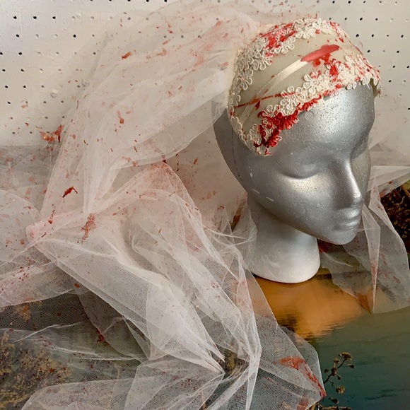 VTG 60’s Upcycled Blood Splattered Wedding Veil Horror Scary Halloween Costume